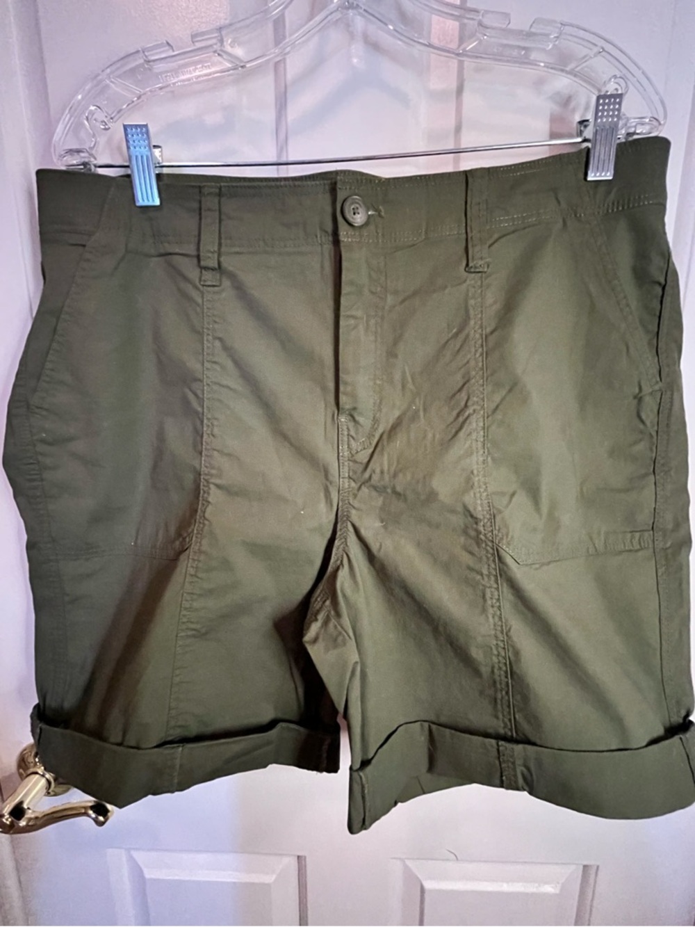 NWT Chico's Olive Green Utility Cargo Shorts Sz 2.5 (12-14)